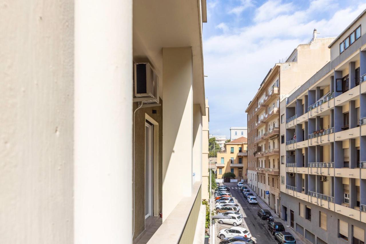 Quarzo. Modern Rooms Cagliari Buitenkant foto