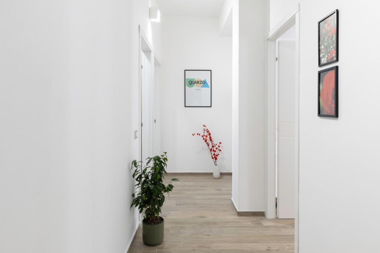 Quarzo. Modern Rooms Cagliari Buitenkant foto