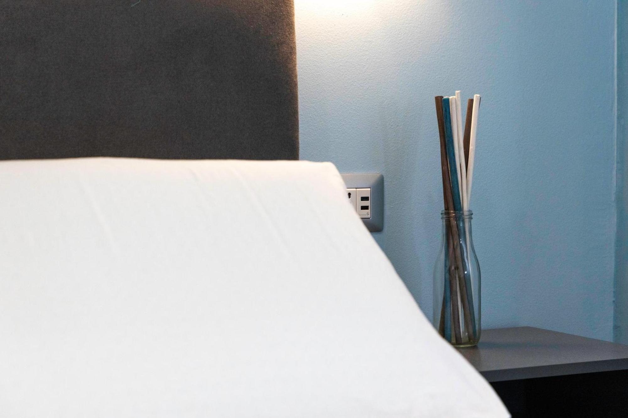 Quarzo. Modern Rooms Cagliari Buitenkant foto